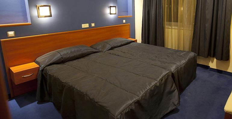 Diplomat Plaza Hotel & Resort 루코비트 객실 사진