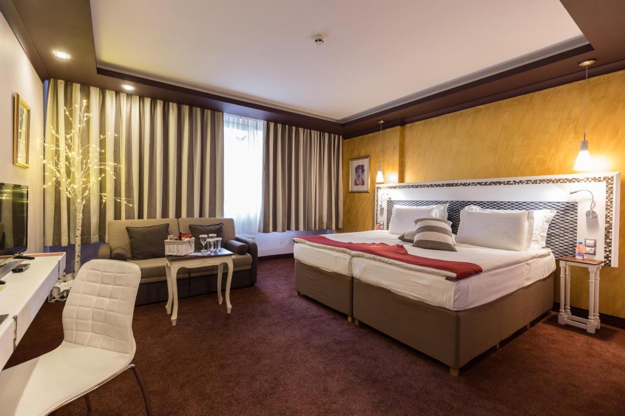 Diplomat Plaza Hotel & Resort 루코비트 외부 사진