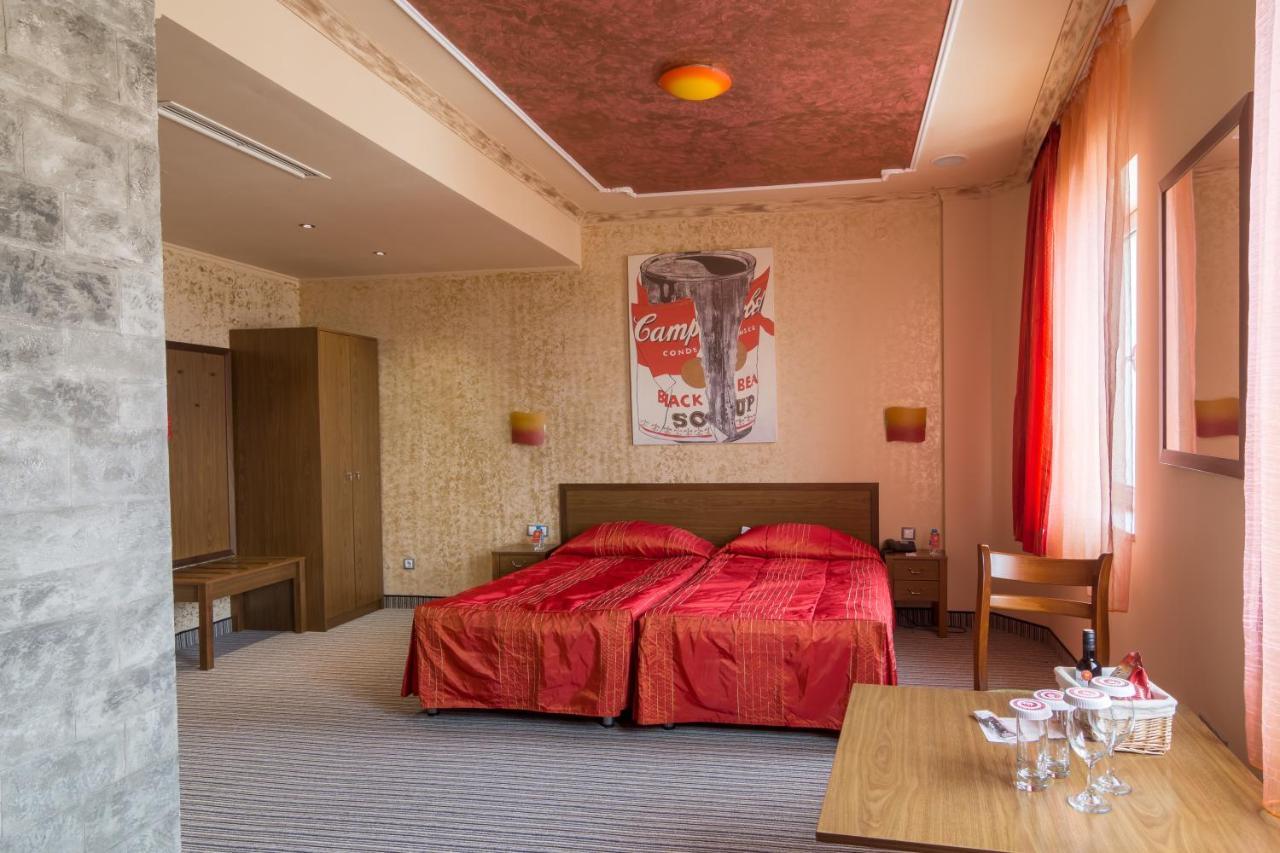 Diplomat Plaza Hotel & Resort 루코비트 외부 사진